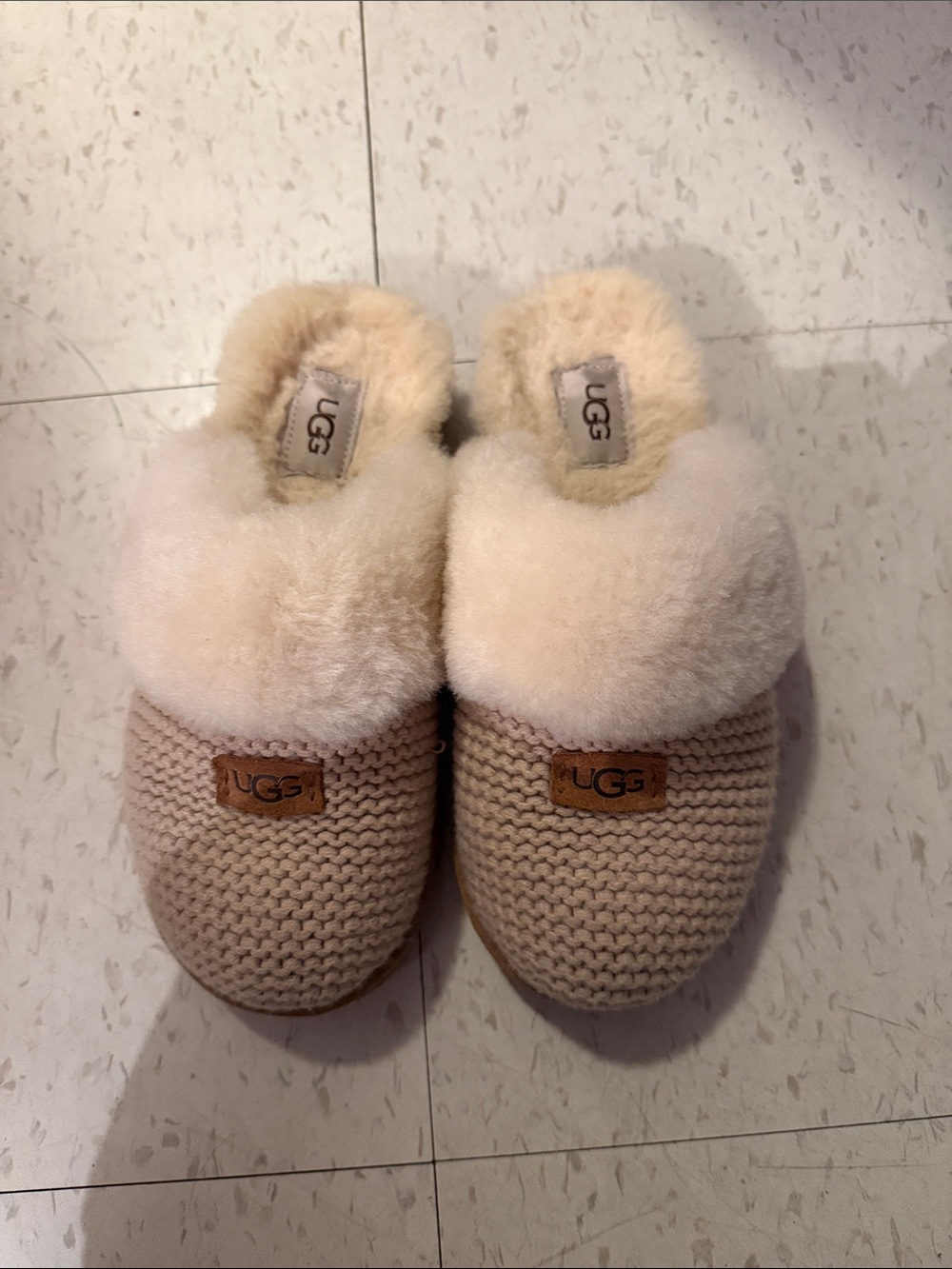 UGG Cozy Slipper